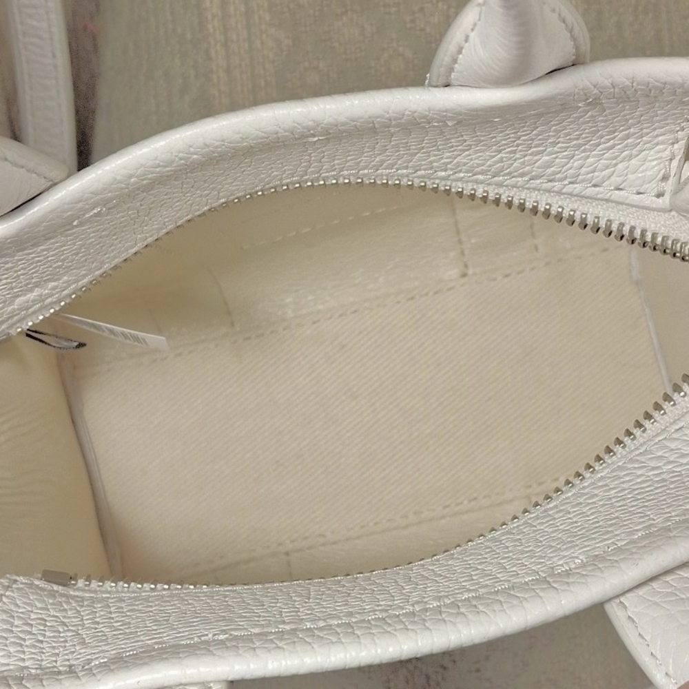 Marc Jacobs Leather Mini The Tote Bag - Picture 9 of 16